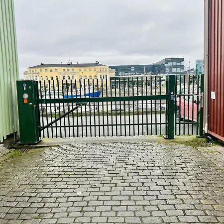 Central-Trondheim Riverside Studio-Apartment